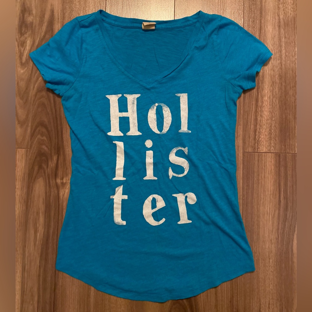 Women’s Hollister T Shirt